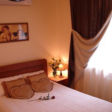 Sinay Hotel Poltava Luaran gambar